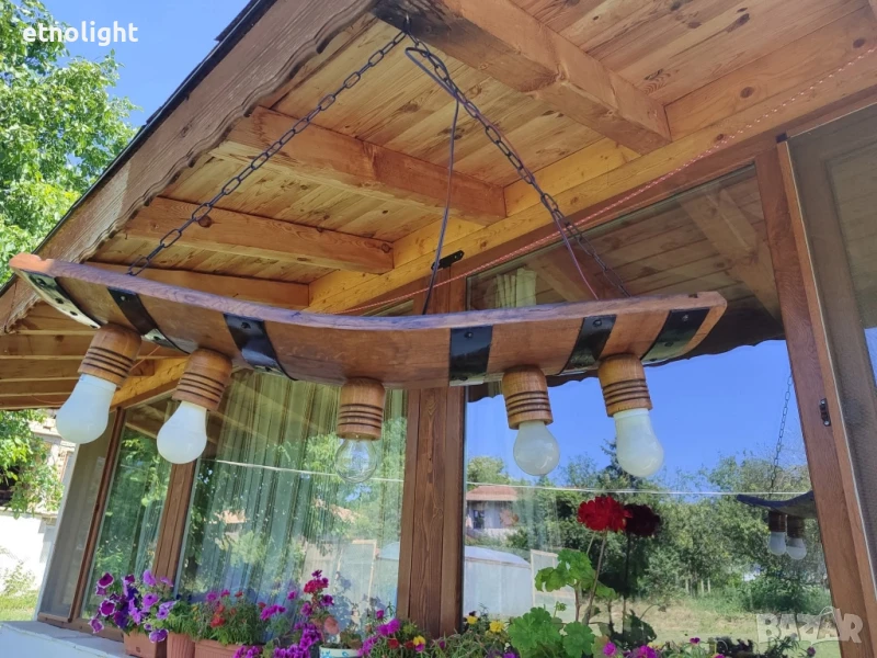 Полилеи, лампи от автентични реставрирани дъбови бъчви (бурета) с ръчно изработени дървени чашки , снимка 1