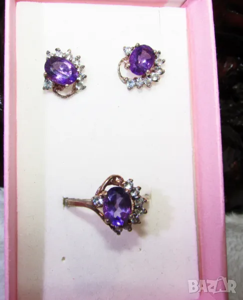 продавам комплект сребърни обеци и пръстен с аметисти, снимка 1