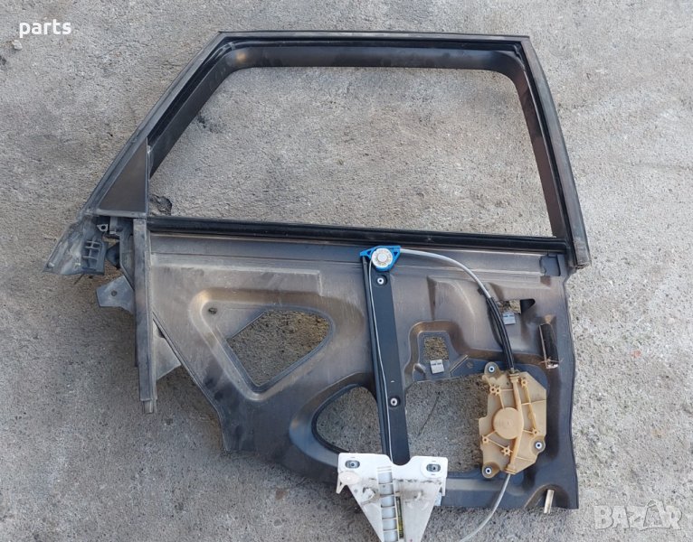 Заден Десен Стъклоповдигач Ауди А3 8L - Audi A3 8L N, снимка 1