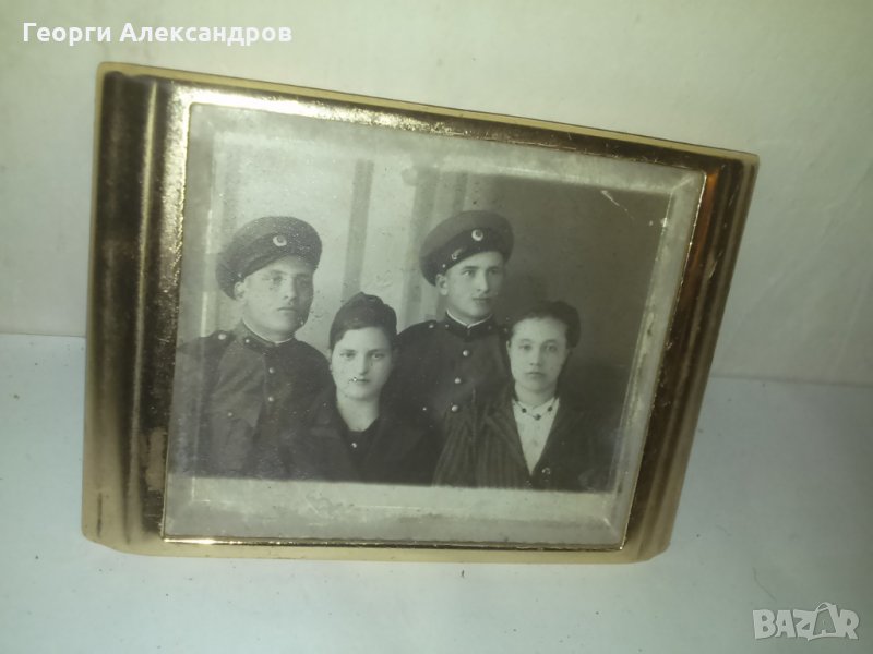 СТАРА ВОЕННА СНИМКА в ПОЗЛАТЕНА РАМКА от ЧАСОВНИК ПОЗЛАТА, снимка 1