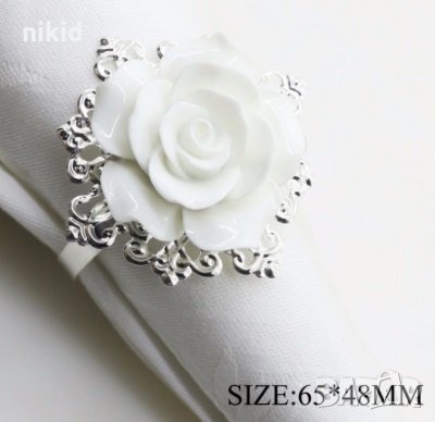 бяла роза пръстен халка декорация за трапезата на салфетки и кърпи , снимка 1