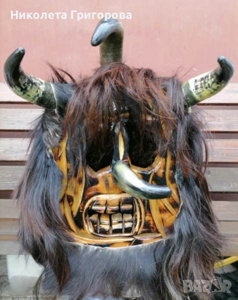 Кукерска маска, изработена от естествени материали.Лека и удобна., снимка 1