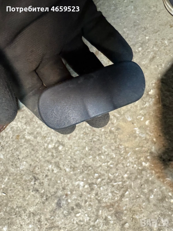 Дясна пръскалка на преден капак на Ауди Audi A8 D4 H4 само за 30лв. 4H0955988, снимка 1