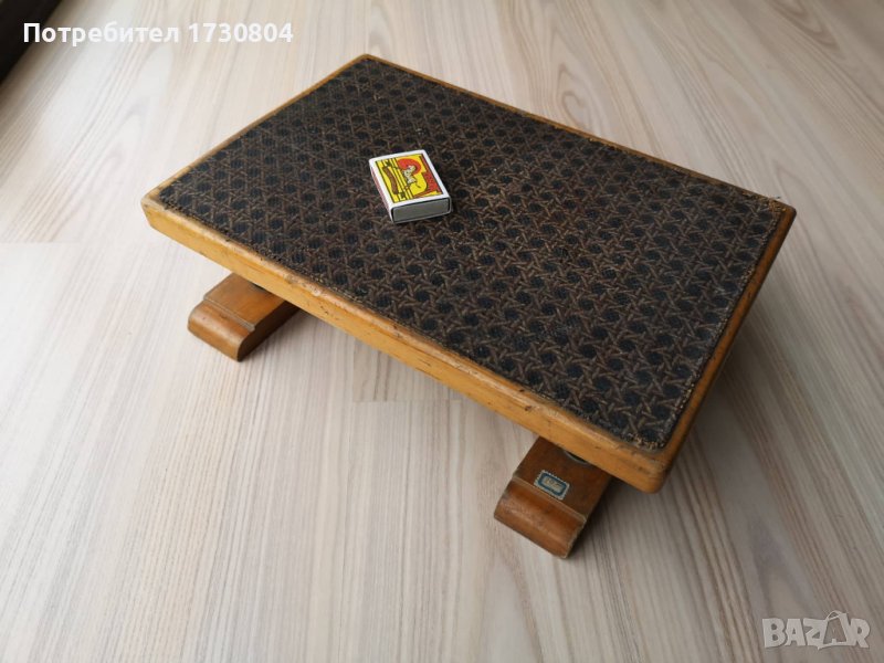 Старинна малка масичка, снимка 1