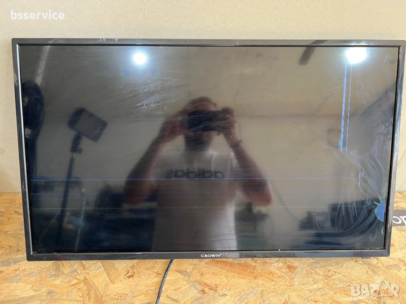 Телевизор Crown 32D19AWS / TP.SK508S.PB802, снимка 1