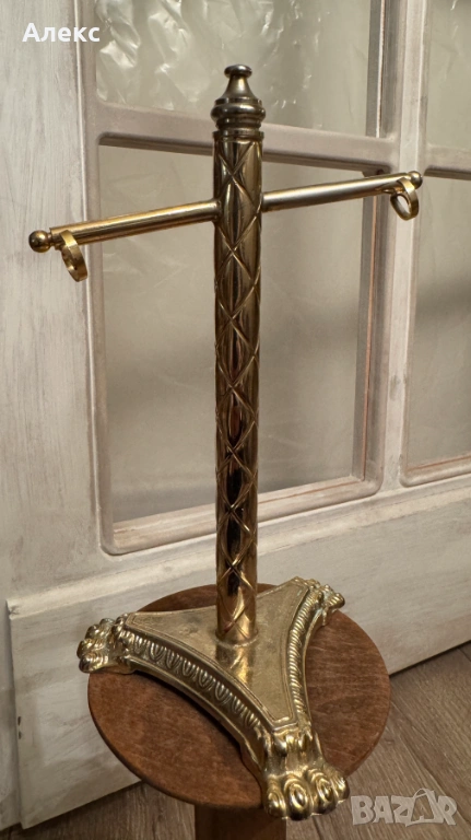 Винтидж бронзова стойка за бижута– стил Чипъндейл, рядка!, снимка 1