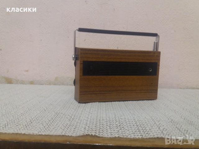 Радио ITT Junior 20., снимка 3 - Радиокасетофони, транзистори - 52814095