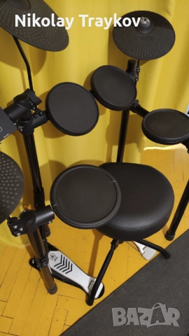 Електронни барабани Yamaha DTX в комплект със стол и палки, снимка 9 - Ударни инструменти - 52913240