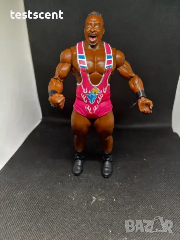 Екшън фигура WWE Big E Langston Биг И Basic Series figure играчка Mattel New Day Pink, снимка 15 - Колекции - 48495375