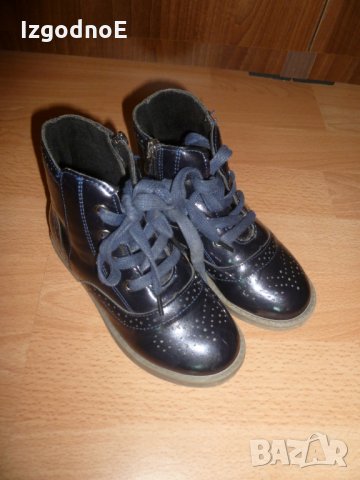 н28 Мадамски ботички за малка дама