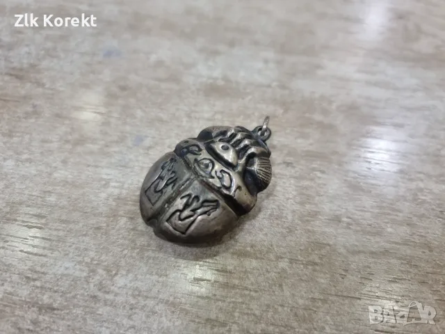 Сребърен медальон египетски скарабей, снимка 3 - Колиета, медальони, синджири - 55836194