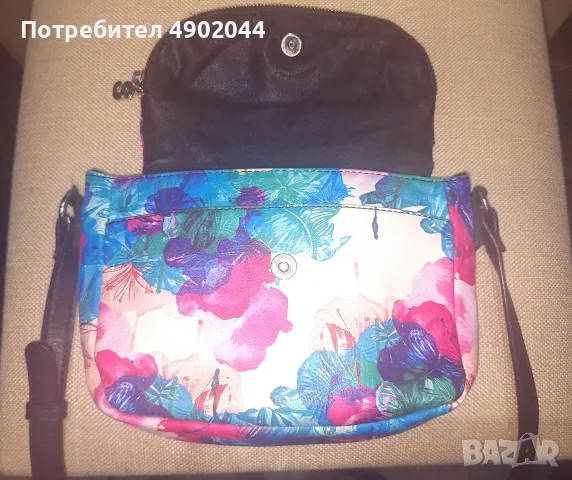3 чанти на Desigual, снимка 5 - Чанти - 56182634