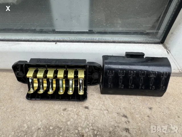 ТАБЛО ПРЕДПАЗИТЕЛИ МАЛКО ТАБЛО БУШОНИ МАЛКО ЛАДА ВАЗ 2103-3722100 ПР120 12В