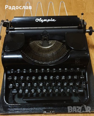 Пишещи машини Адлер,Олимпия,Континентал,Ерика,Триумф, снимка 5 - Антикварни и старинни предмети - 37339405