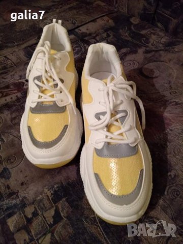 Дамски спортни обувки, снимка 1