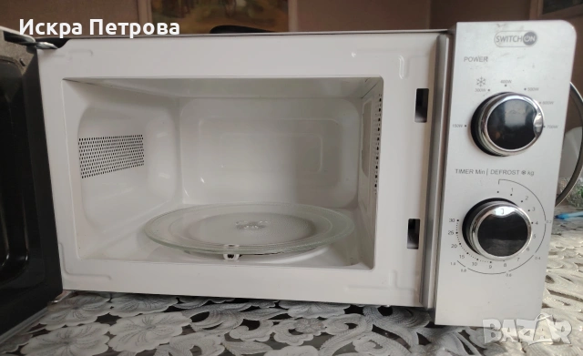 Микровълнова фурна, снимка 4 - Печки, фурни - 53927378