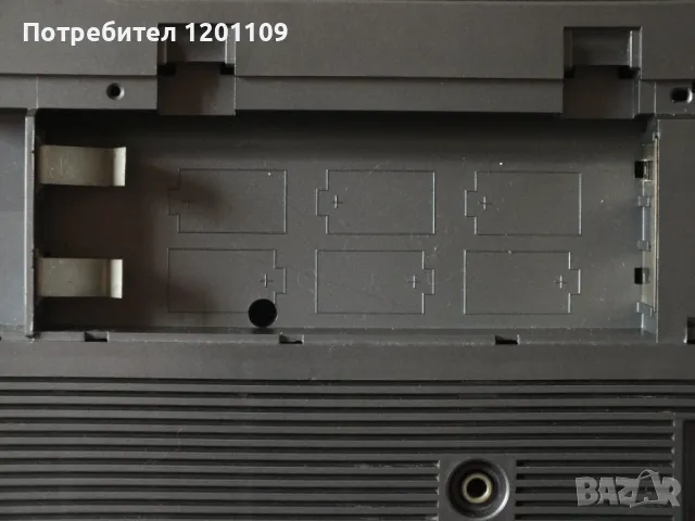 GRUNDIG RR-2000, снимка 7 - Радиокасетофони, транзистори - 49540343