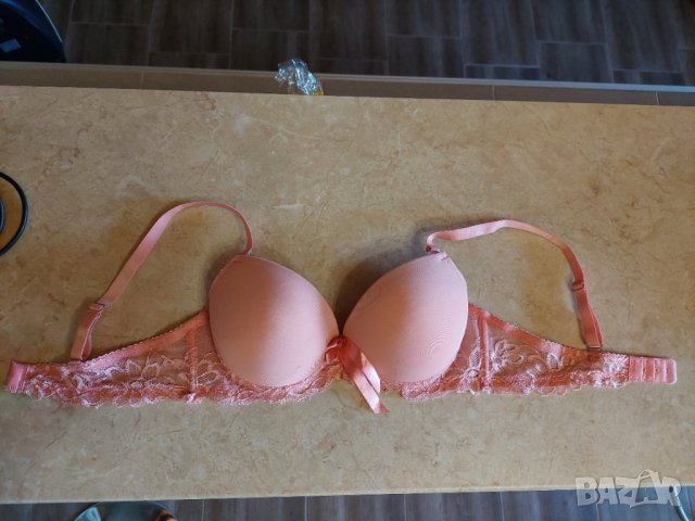 Лот от 4 бр луксозни дамски сутиени 38/85, снимка 7 - Други - 39698610