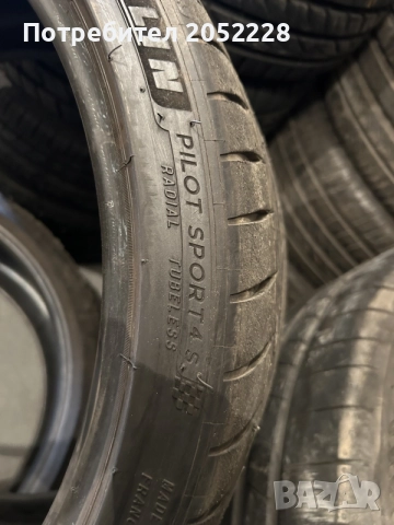 235/35/19 Michelin , снимка 3 - Гуми и джанти - 56045491