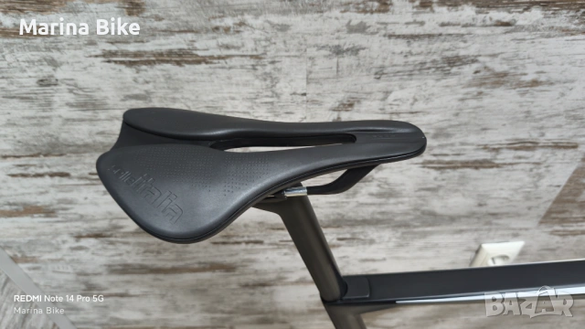 НОВ карбонов шосеен велосипед BMC Teammachine SLR SRAM Rival AXS Mavic Cosmic Elite | 58, снимка 4 - Велосипеди - 54288817