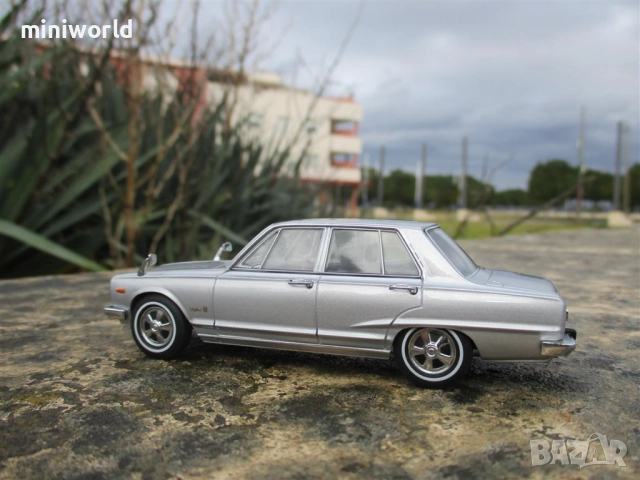 Nissan Skyline MkIII 2000GT-R GC10 - мащаб 1:43 на EBBRO моделът е нов в PVC дисплей-кейс, снимка 8 - Колекции - 52164246