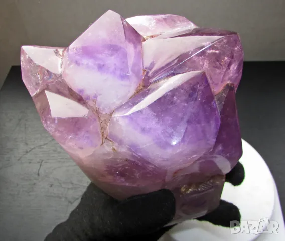 Голям натурален аметист 2.15кг. Размери 15х9х12см. супер за подарък минерал кристал йога рейки, снимка 5 - Подаръци за жени - 48930716