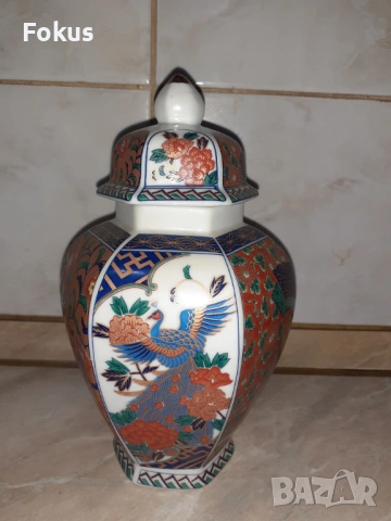 Прекрасен буркан с капак - японски порцелан маркировка