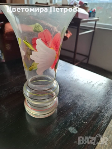 Стъклена ваза, снимка 3 - Вази - 53185801