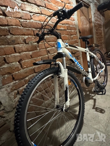 Продавам чисто нов Велосипед VELOTEC PRO 27.5", Бяло/синьо, снимка 4 - Велосипеди - 54188769