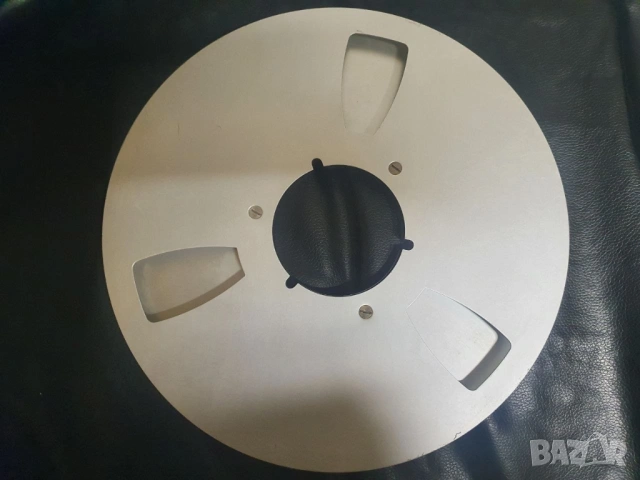 Магнетофонна ролка. Алуминиева. Празна. В много добро състояние. 30 евро, снимка 3 - Декове - 54181795