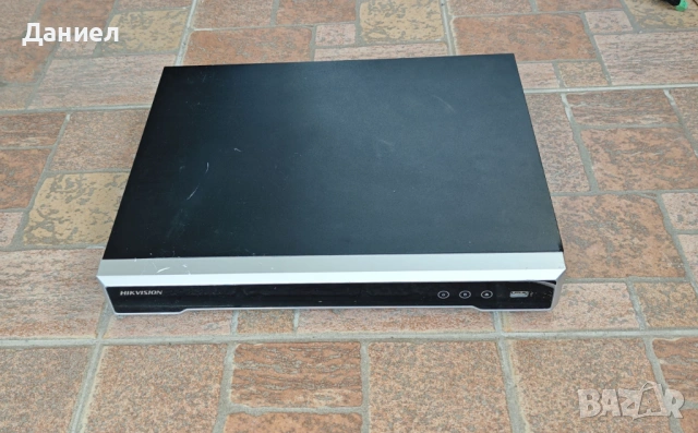 8 портов PoE 4K NVR Hikvision DS-7608NI-K2/8P с 1TB хард диск