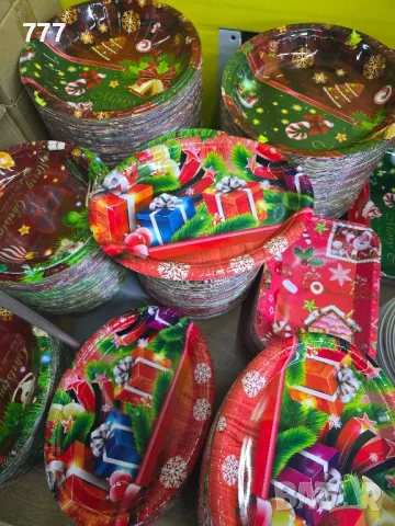 коледни табли подноси , снимка 2 - Аксесоари за кухня - 48179386