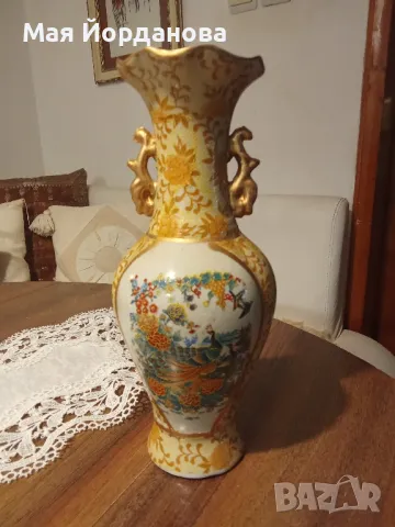 Декоративна чиния и две вази, китайски порцелан. Чинията е продадена., снимка 4 - Декорация за дома - 48268778