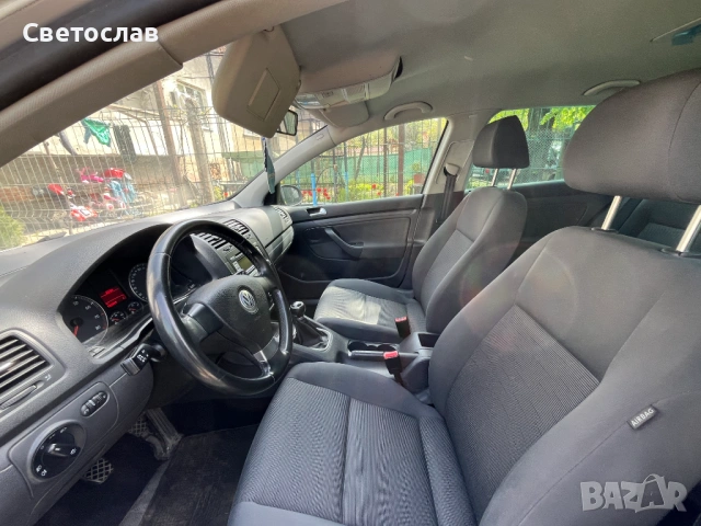 Volkswagen Golf 5 1.6i, снимка 7 - Автомобили и джипове - 54202915