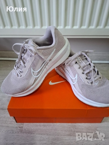 Маратонки Nike UK5 Eur 37,5