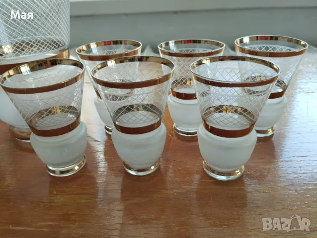 Винтидж чаши за ракия със златен кант от средата на миналия век, снимка 15 - Чаши - 50280239