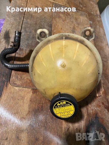 Казанче за антифриз за Тойота Авенсис версо 2002-2004г.2.0D4D