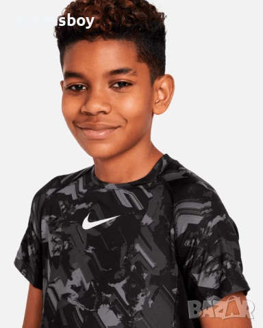 NIKE  DRI-FIT - страхотна юношеска тениска НОВА БЕЗ ЕТИКЕТИ 137-147см.