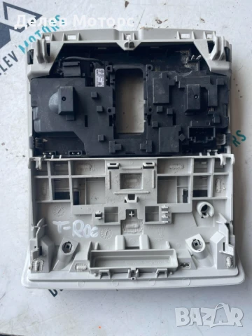 Плафон преден 2GA867591, 3B0035711B за осветление за Volkswagen T-Roc 2.0 TDI 4 Motion, 150 ph., снимка 2 - Части - 50821303