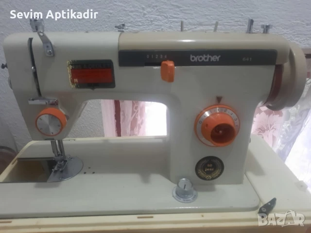 Електрическа шевна машина, снимка 3 - Шевни машини - 51291662