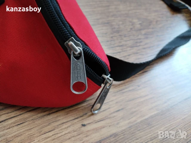 eastpak - страхотна паласка КАТО НОВА , снимка 8 - Чанти - 50800587