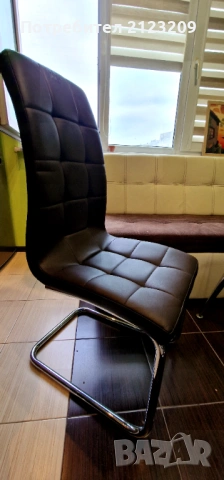 Стъклена трапезна маса с четири стола, снимка 6 - Маси - 53926993