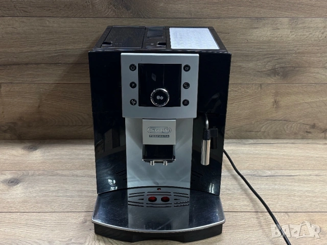 Продавам кафемашина Delonghi Perfecta Type:ESAM5400 EX1