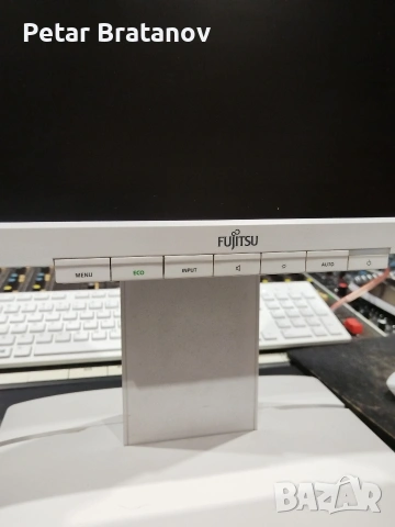 Монитор Fujitsu 23", снимка 3 - Монитори - 53003007