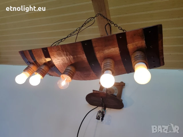 Полилеи от автентични реставрирани дъбови бъчви с ръчно изработени дървени чашки , снимка 2 - Полилеи - 50874496