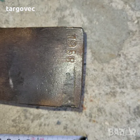 огромна немска военна брадва топор, снимка 2 - Антикварни и старинни предмети - 49109380