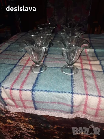 Продавам комплект чаши за сладолед ( мелба)