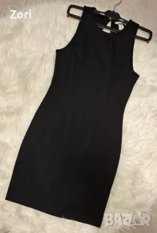 Черна парти рокля по тялото с отворени гръб