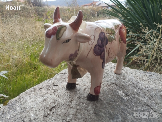 Порцеланова декоративна фигурка на крава-касичка,, снимка 3 - Декорация за дома - 52370564