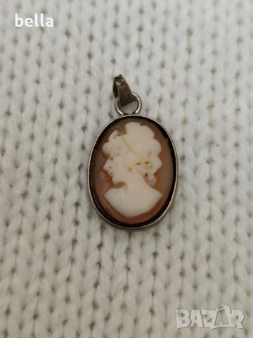 Сребърен антикварен медальон камея проб 800